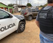 Polícia Civil de Ponta Grossa cumpre mandados de busca e apreensão e prende em flagrante mãe e filho