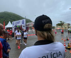 Polícia Civil do Paraná participa de corrida de rua em Guaratuba, no Litoral 
