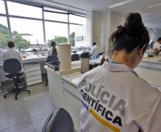 Polícia Científica do Paraná é referência no trabalho com perfis genéticos e análise de drogas