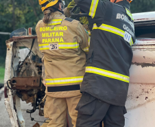 Bombeira do Paraná participa de curso de salvamento veicular em Goiás