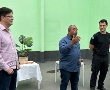 Custodiados de Maringá ganham nova profissão após capacitação em pintura imobiliária