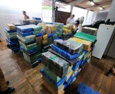 Polícia Militar apreende caminhão com mais de quatro toneladas de maconha em Dois Vizinhos