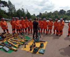CBMPR ministra treinamento em salvamento veicular a bombeiros do Maranhão