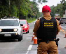 PMPR intensifica policiamento nas rodovias estaduais, durante todo o feriado prolongado de Finados