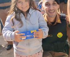 Polícia Militar do Paraná realiza Ação Social de Páscoa para 750 Crianças em Curitiba