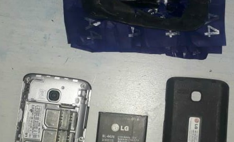 Equipe de agentes do Depen de Umuarama encontra celulares e drogas em procedimentos de revista aos visitantes