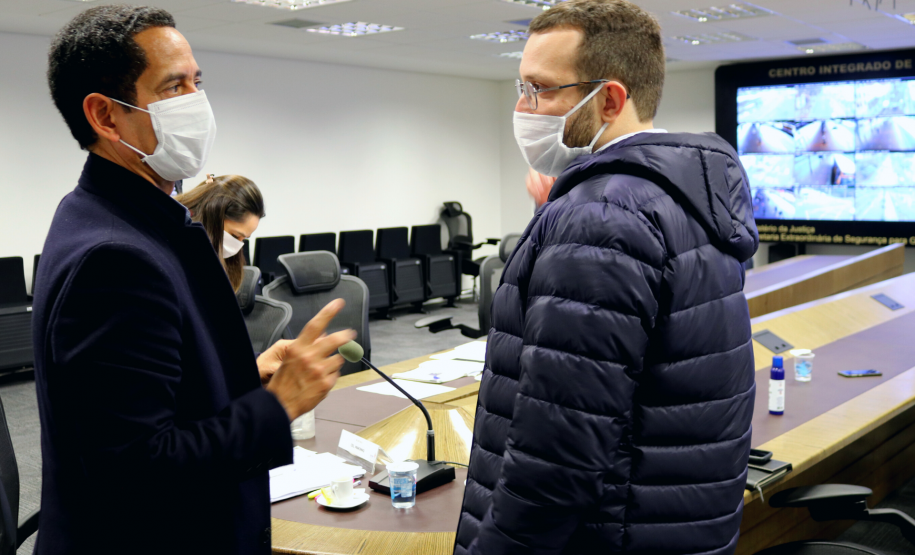 Secretário da segurança recebe deputado federal Filipe Barros