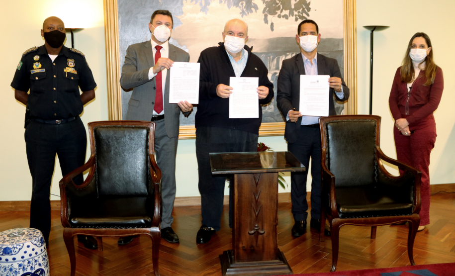 Estado e prefeitura Curitiba vão compartilhar dados de segurança