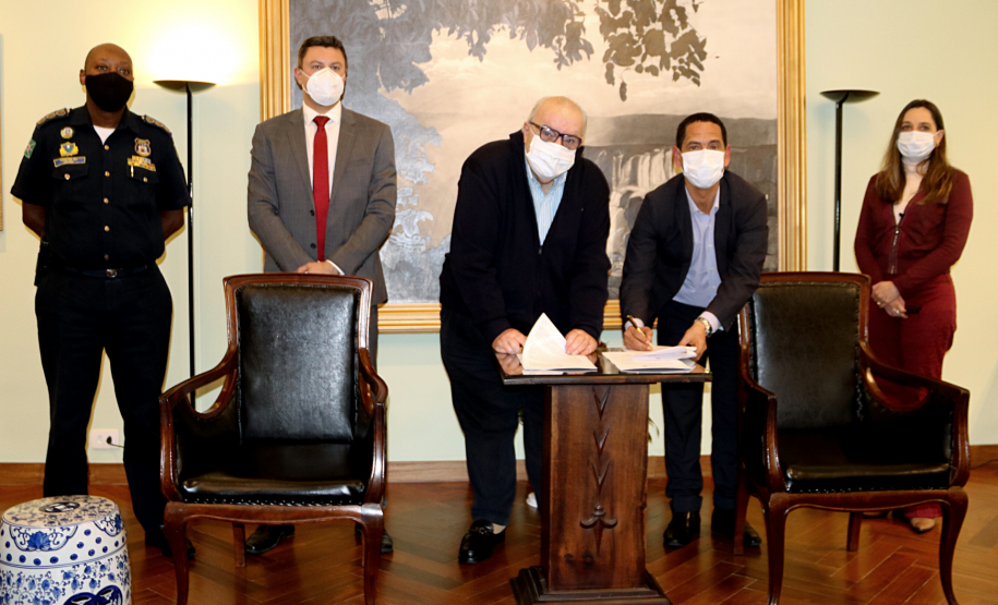 Estado e prefeitura Curitiba vão compartilhar dados de segurança