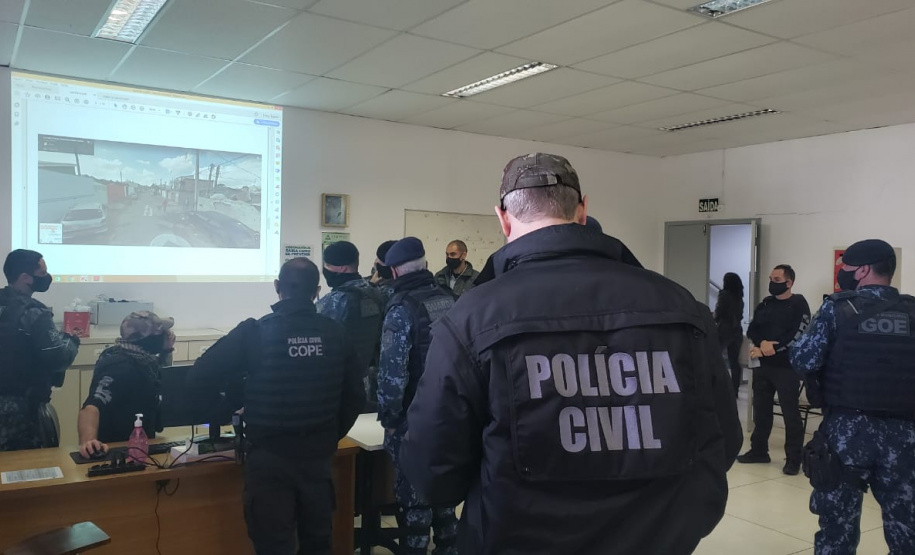 PCPR prende foragido da justiça e recupera carro roubado em operação no Parolin