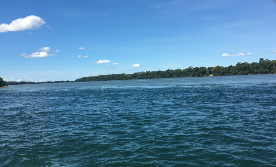 PM e bombeiros intensificam ações nas praias às margens do Rio Paraná
