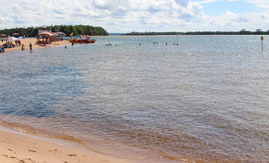 PM e bombeiros intensificam ações nas praias às margens do Rio Paraná