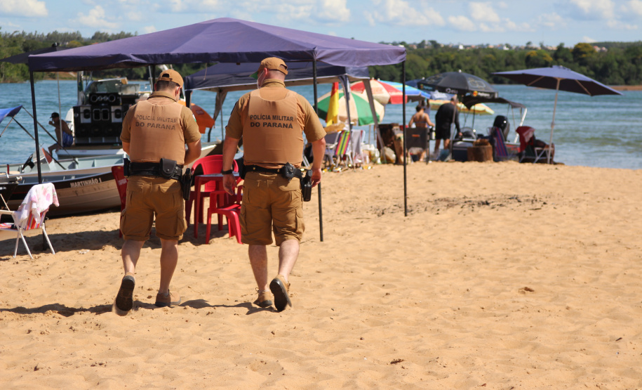 PM e bombeiros intensificam ações nas praias às margens do Rio Paraná