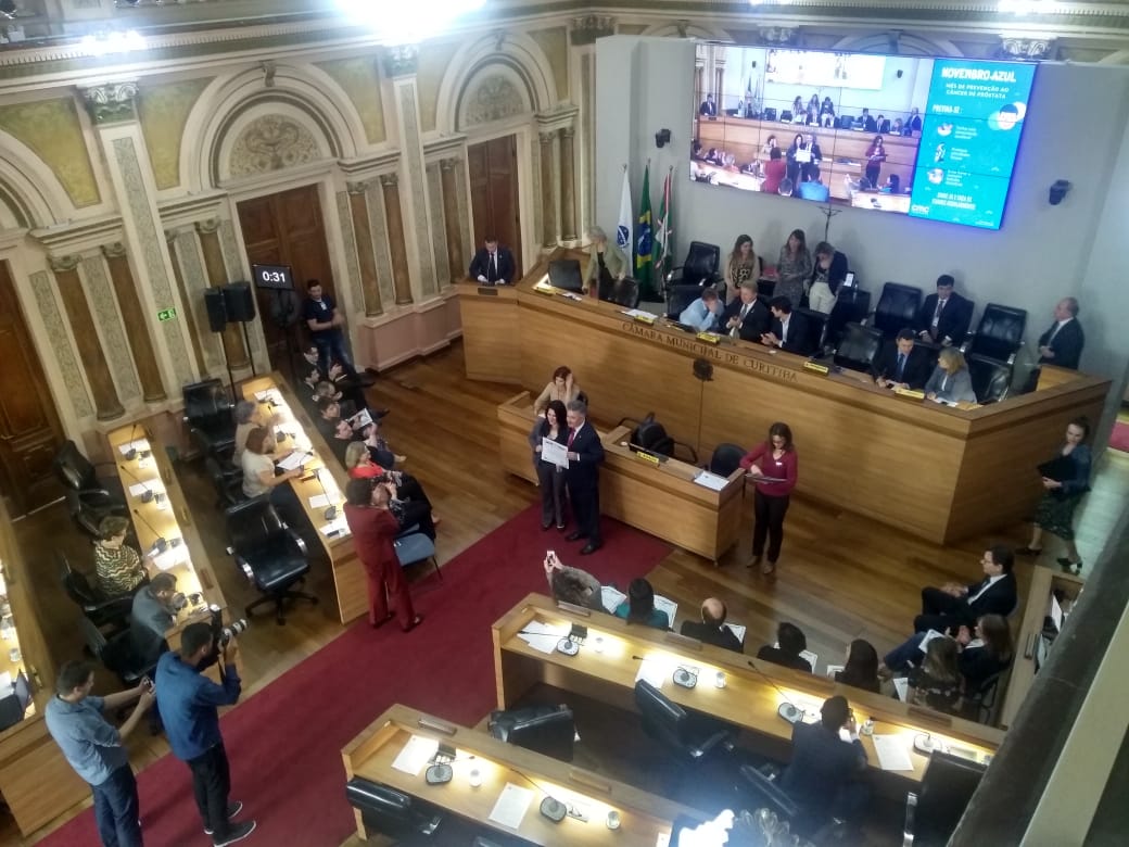 Polícia Científica recebe homenagem na Câmara Municipal de Vereadores de Curitiba