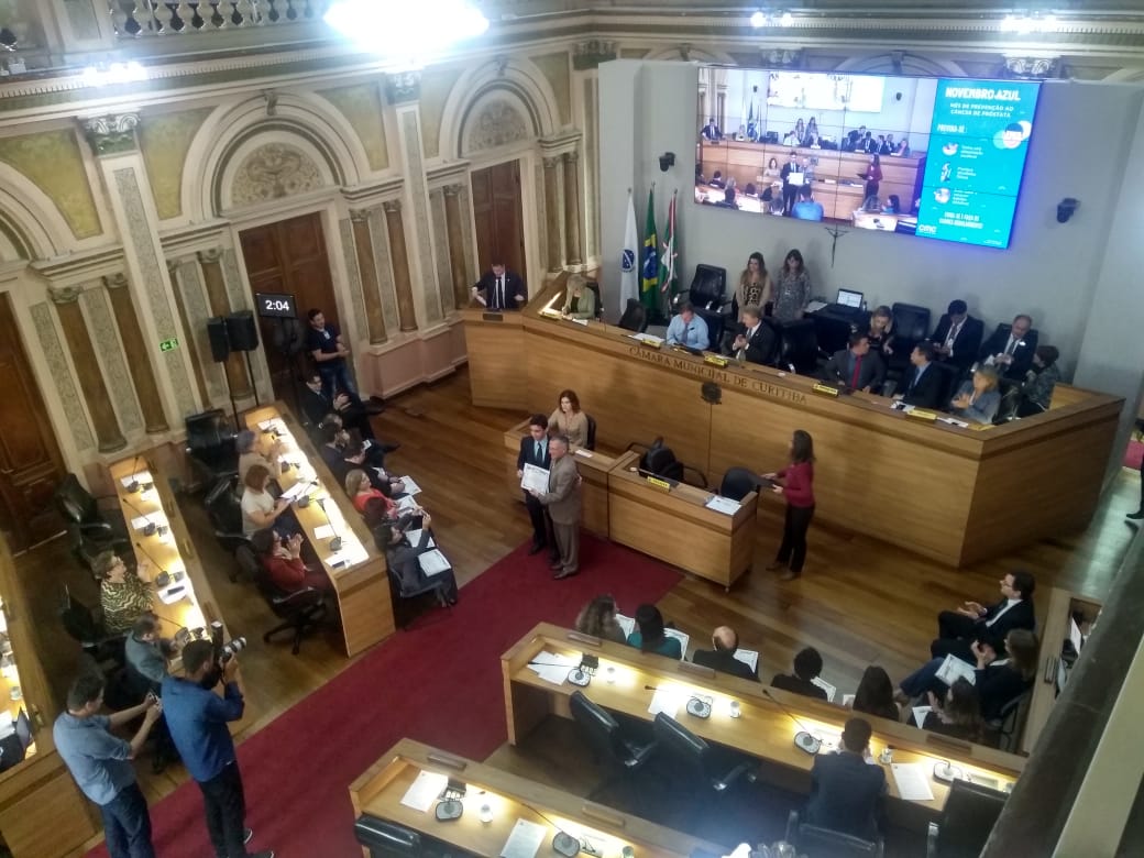 Polícia Científica recebe homenagem na Câmara Municipal de Vereadores de Curitiba