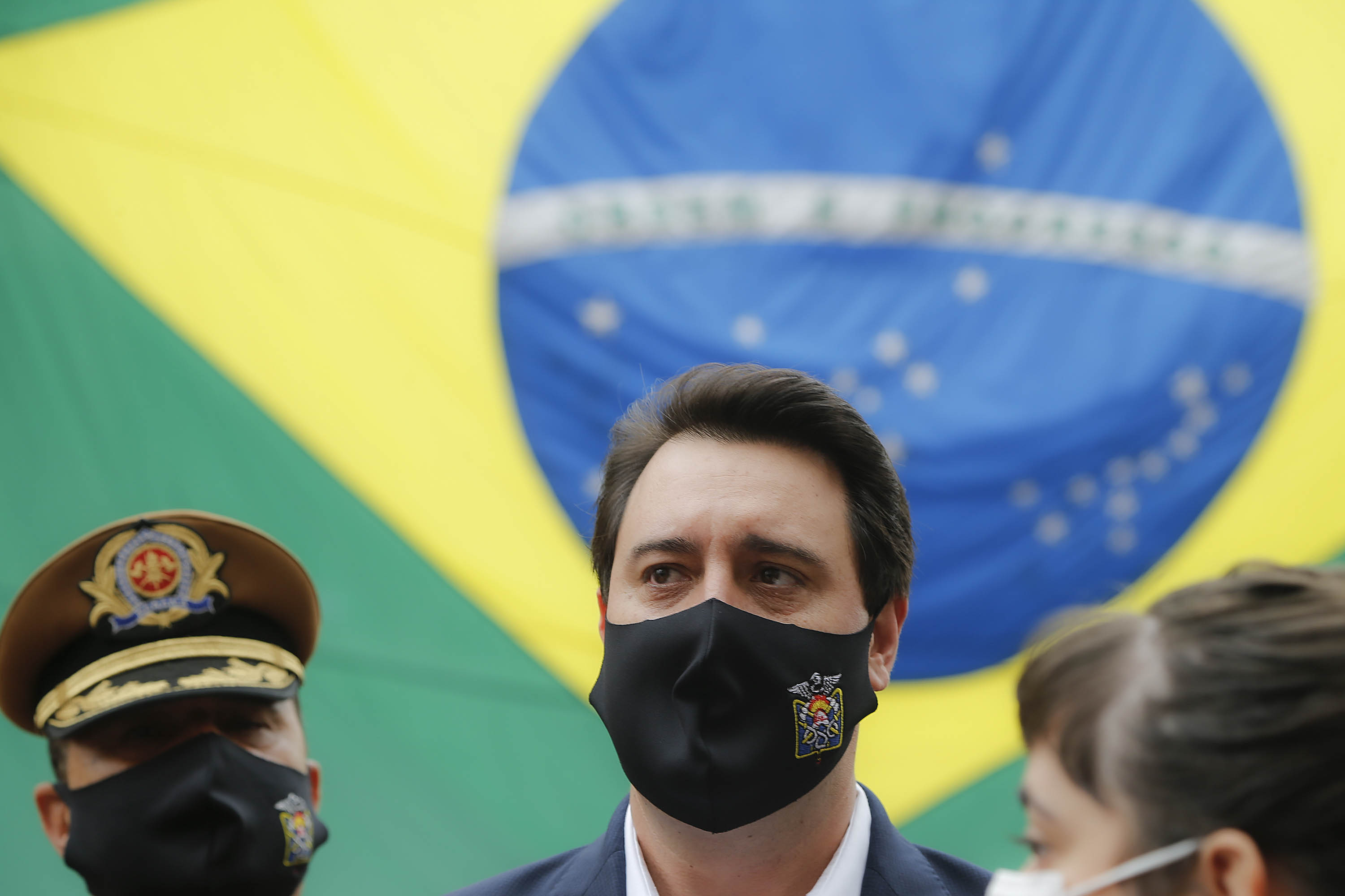 Governador entrega 15 novas viaturas para o Corpo de Bombeiros