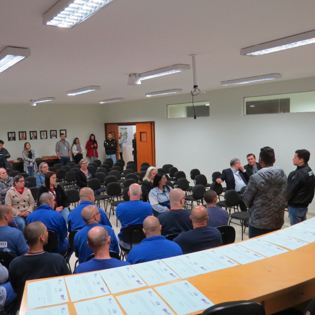 23 pessoas privadas de liberdade se formam em curso de confeitaria na Penitenciária Industrial Marcelo Pinheiro