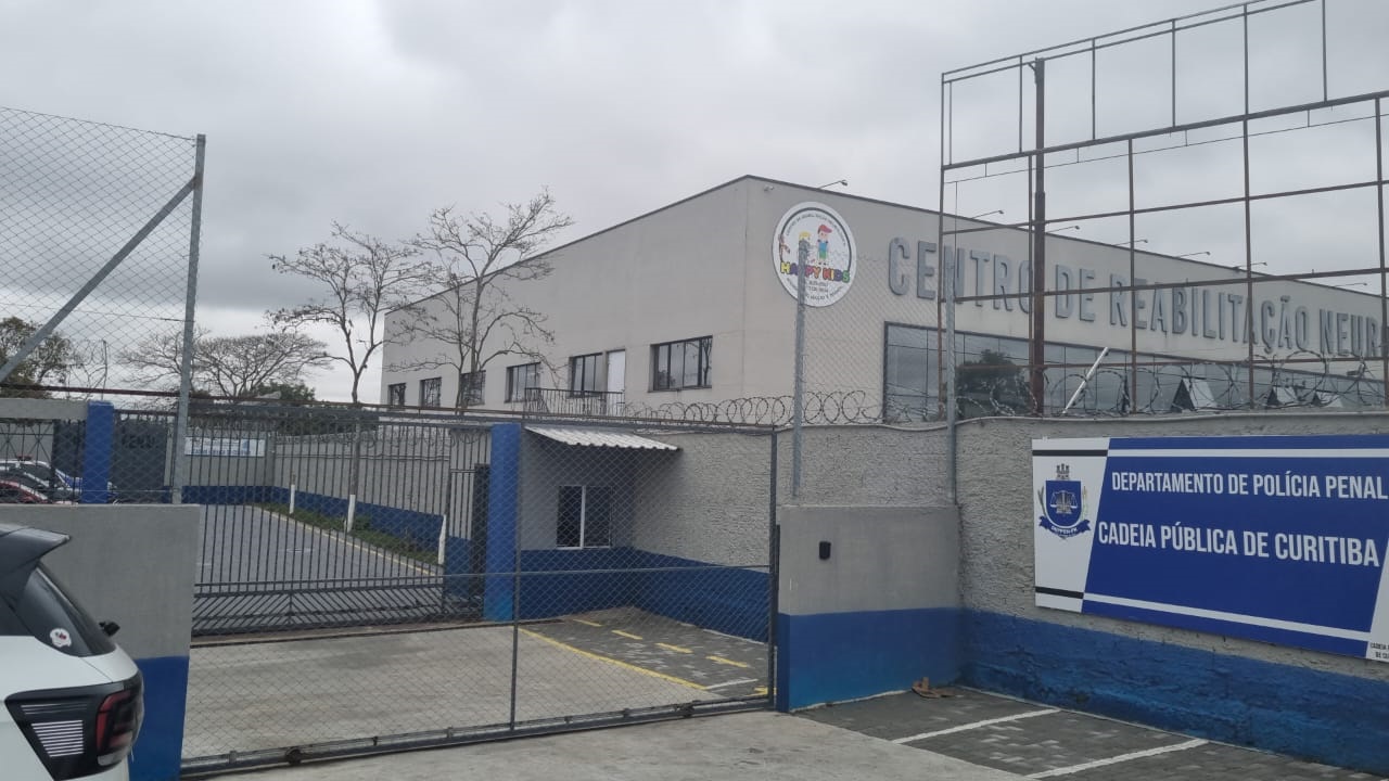 Fachada da Cadeia Pública de Curitiba