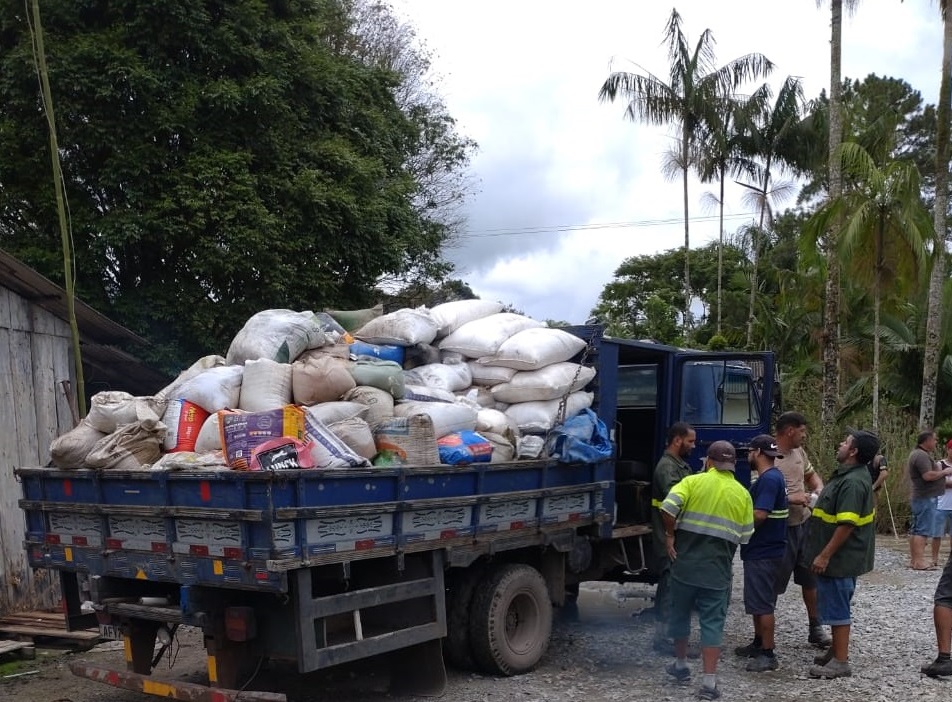 Polícia Militar prende três em Paranaguá por receptação de cargas roubadas de caminhões