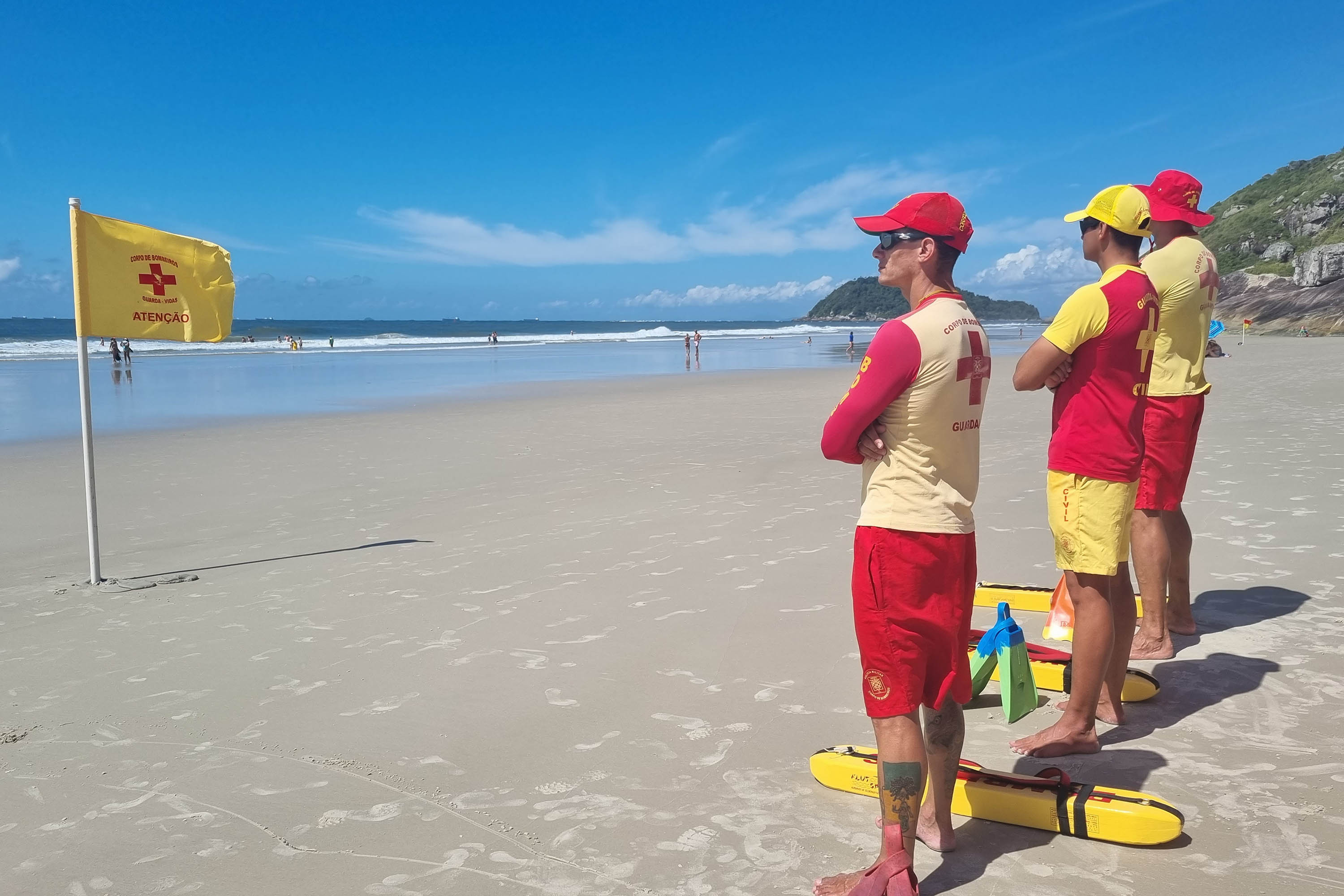 Bombeiros já fizeram 134 mil ações preventivas e mais de 1.100 salvamentos no Litoral