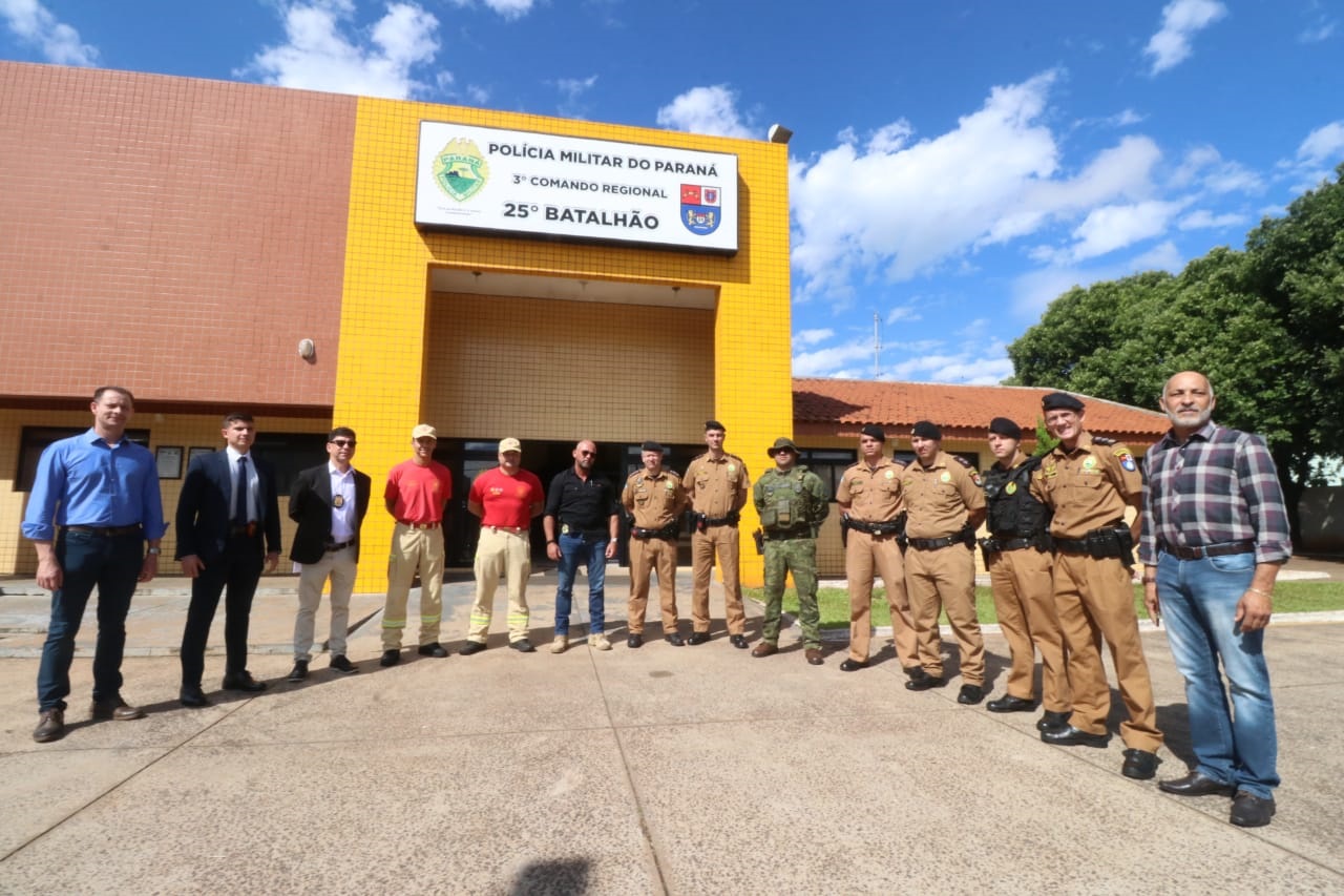 Secretário Hudson se encontra com forças de segurança e autoridades em Umuarama