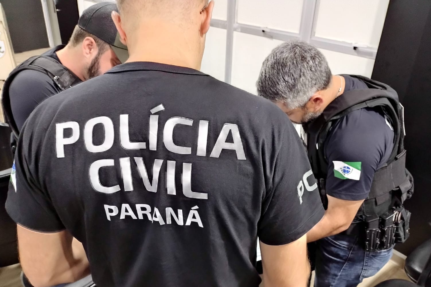PCPR prende duas pessoas em operação contra organização responsável por roubos de carga