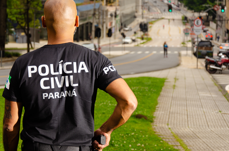 PCPR e PMPR prendem dois homens por tráfico de drogas em Curitiba
