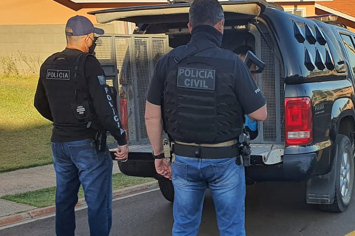  PCPR apreende 328 quilos de maconha e prende homem em Umuarama 