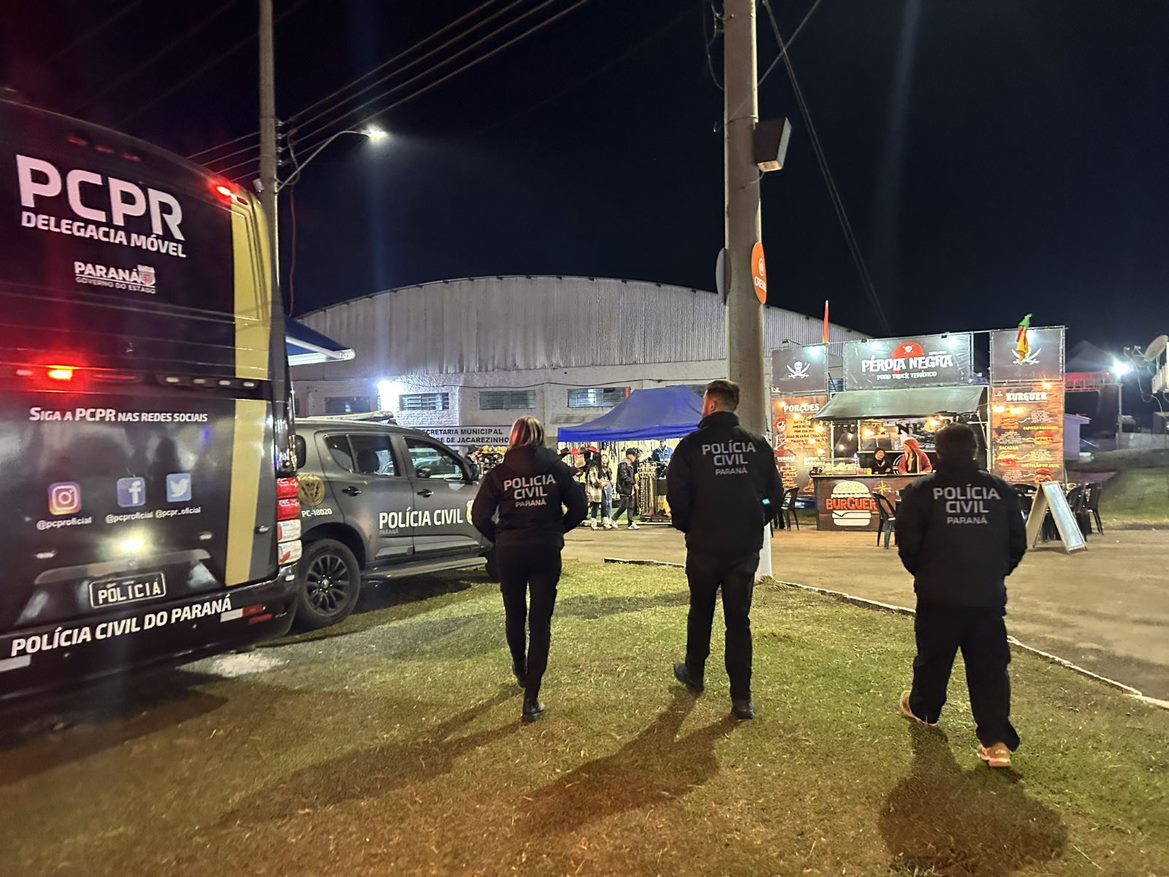 A Polícia Civil do Paraná (PCPR) levou serviços de polícia judiciaria e orientações, durante o PCPR na Comunidade, que aconteceu nos dias 13 a 16 de julho, na 28ª Fetexas, em Jacarezinho.