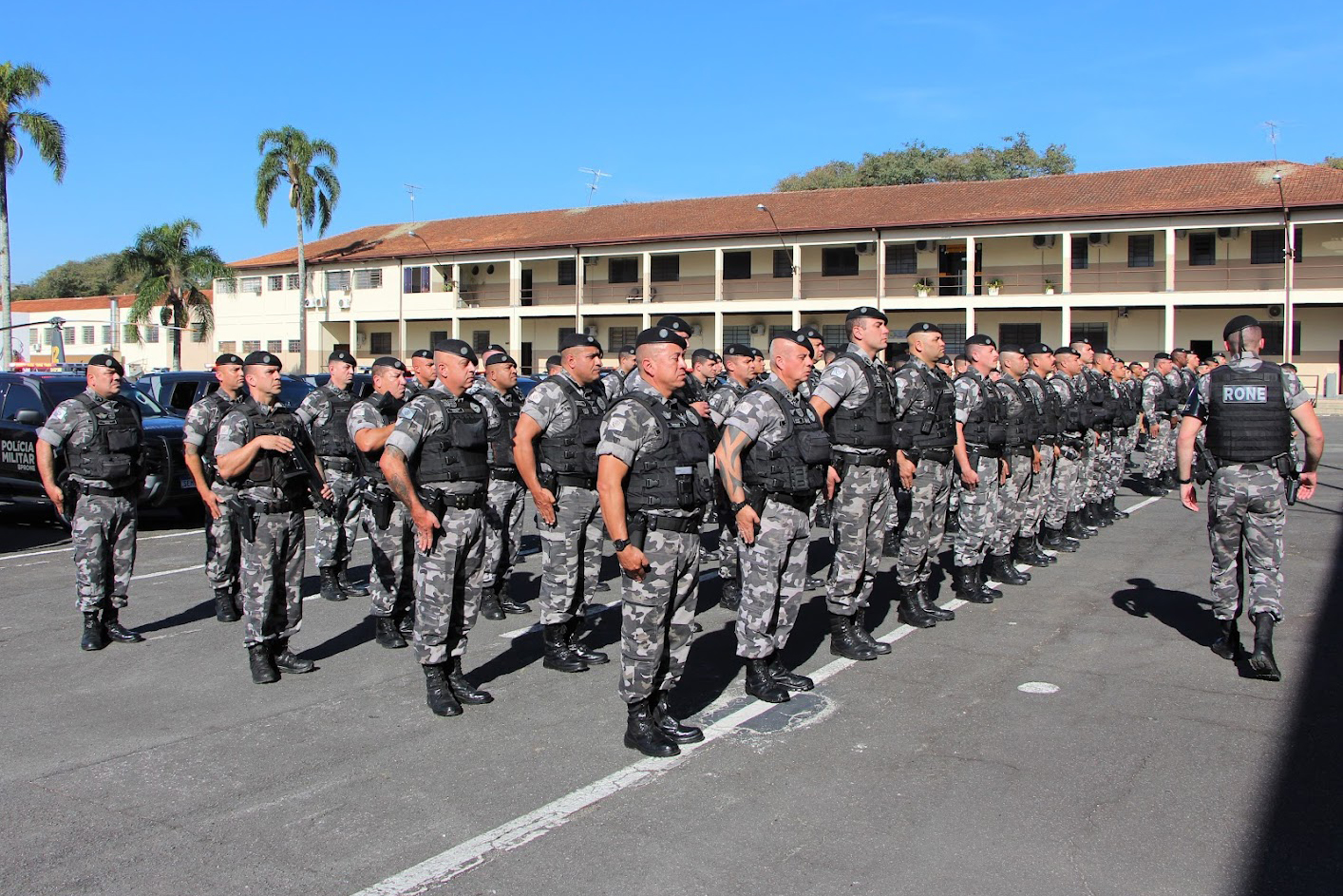 Policial, segunda, dia 08 de agosto