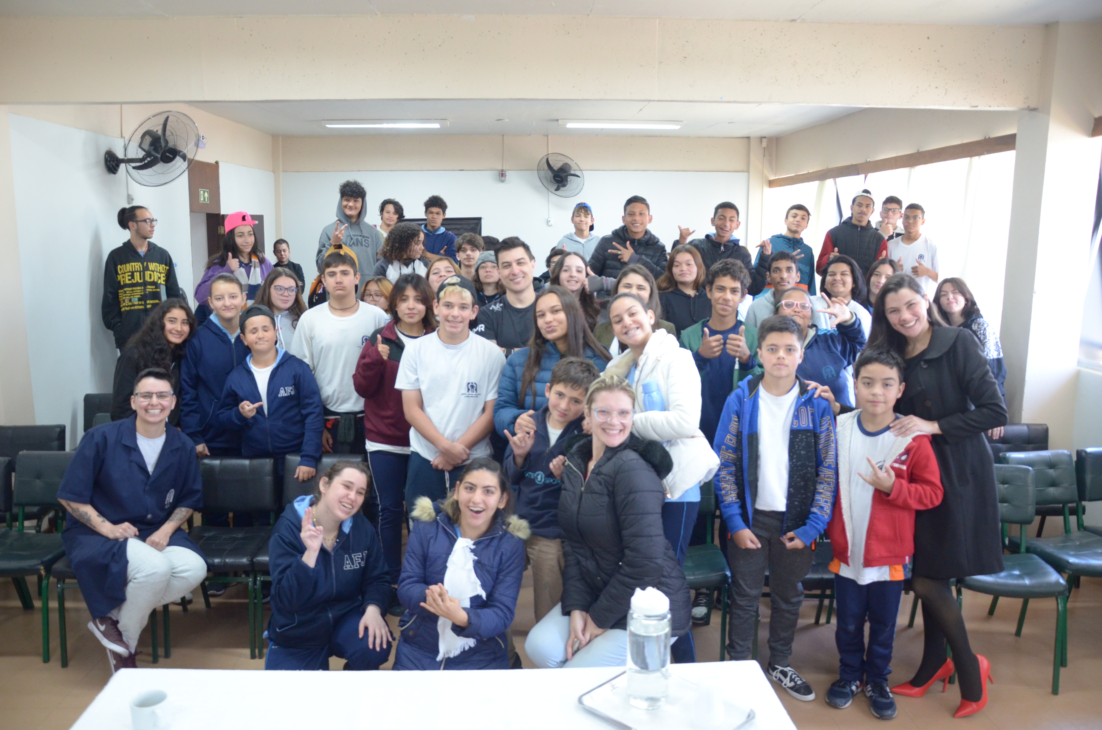 Polícia Civil ministra palestra para 58 alunos surdos em escola na Capital