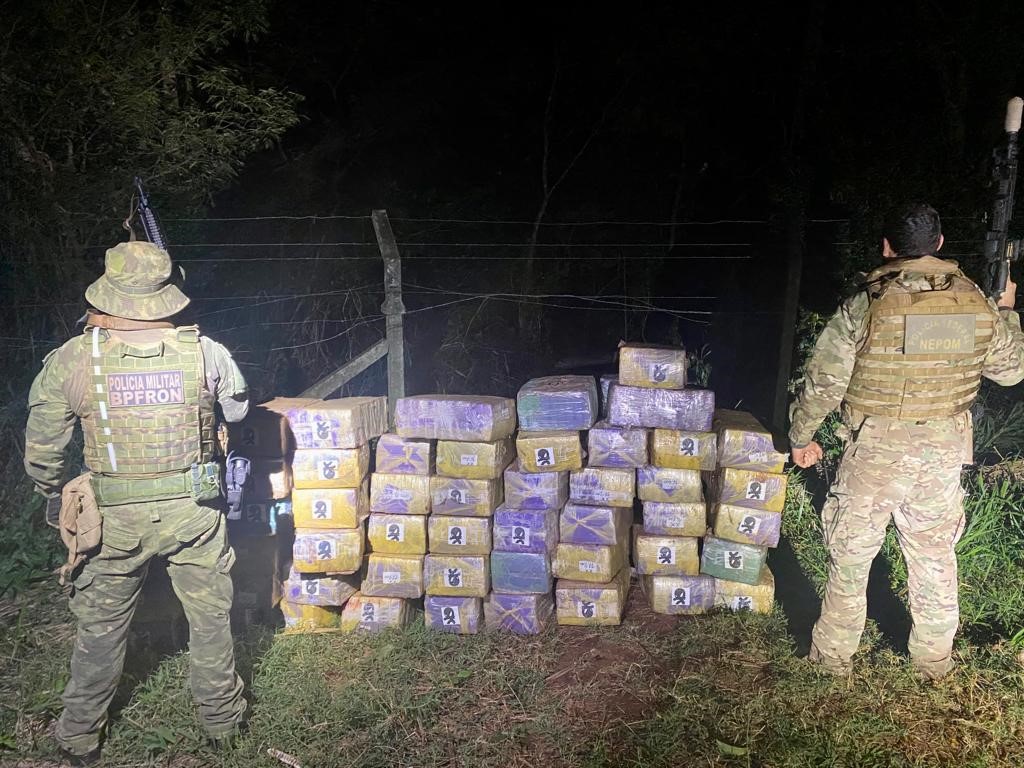 BPFron apreende 868,500 kg de maconha em Guaíra