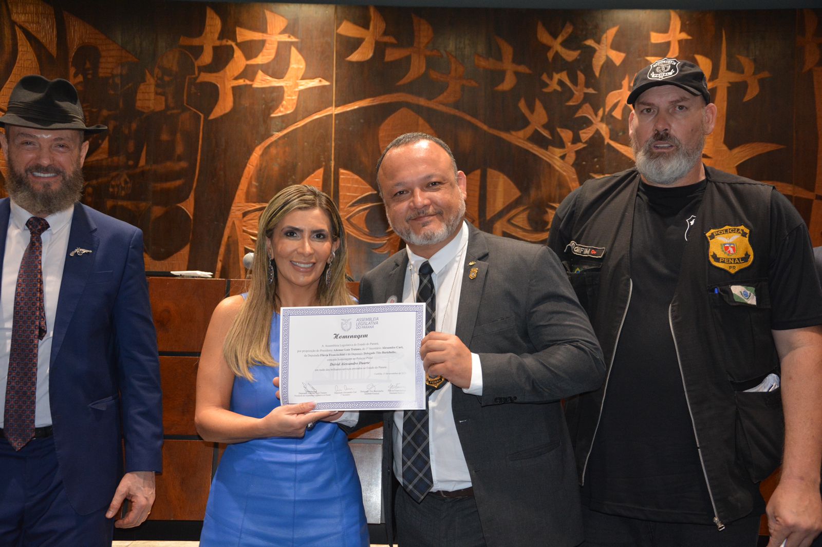 Polícia Penal do Paraná é homenageada na Assembleia Legislativa