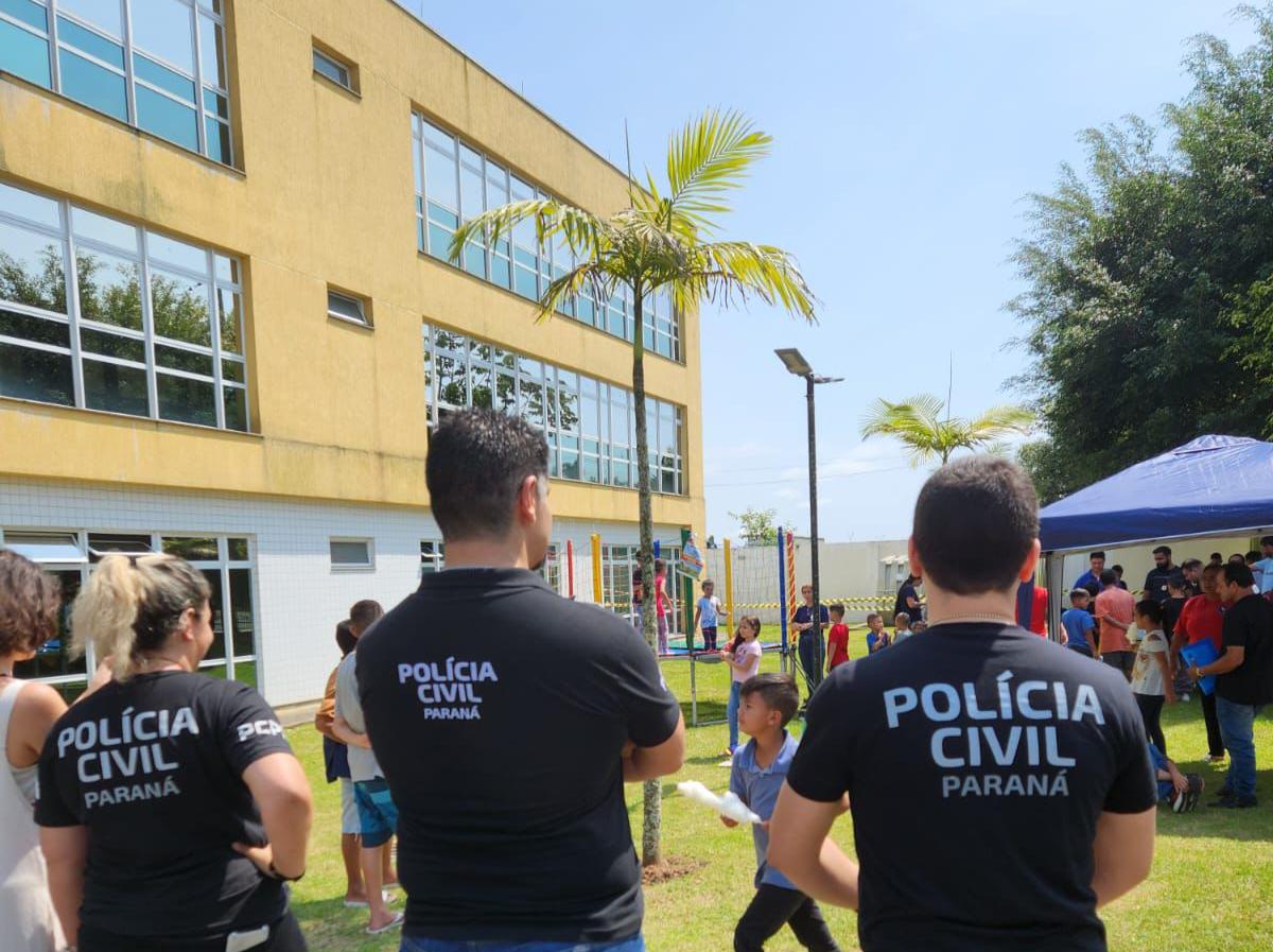 PCPR na Comunidade confecciona documentos de identidade para crianças em Paranaguá