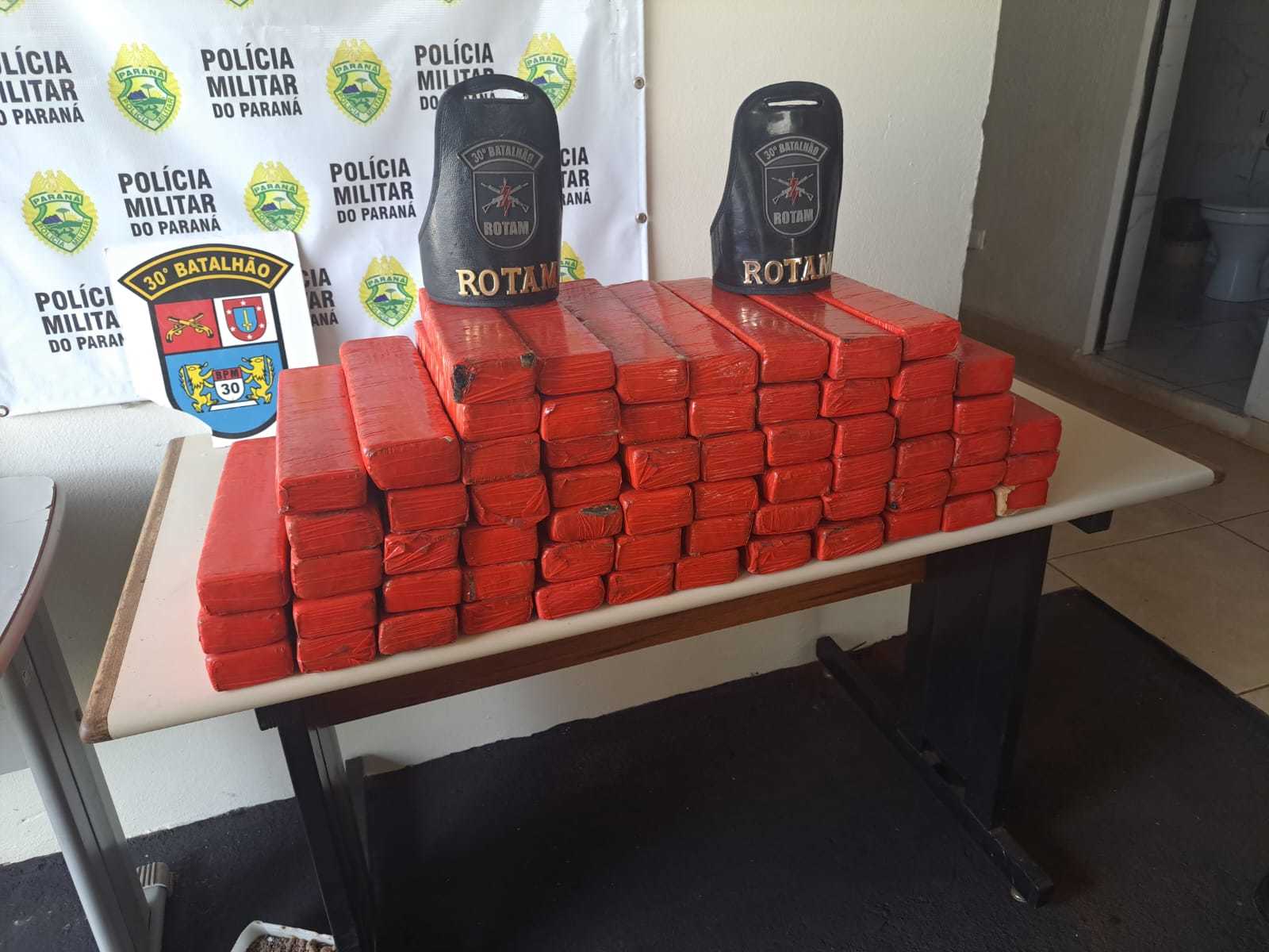 PMPR apreende quase 50 kg de maconha em Londrina