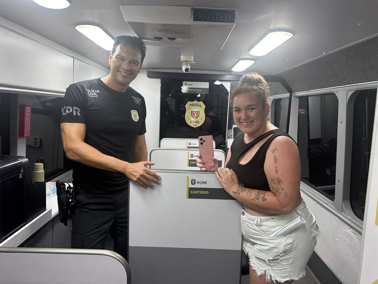 PCPR restitui celulares de cidadãos extraviados durante show do Verão Maior Paraná