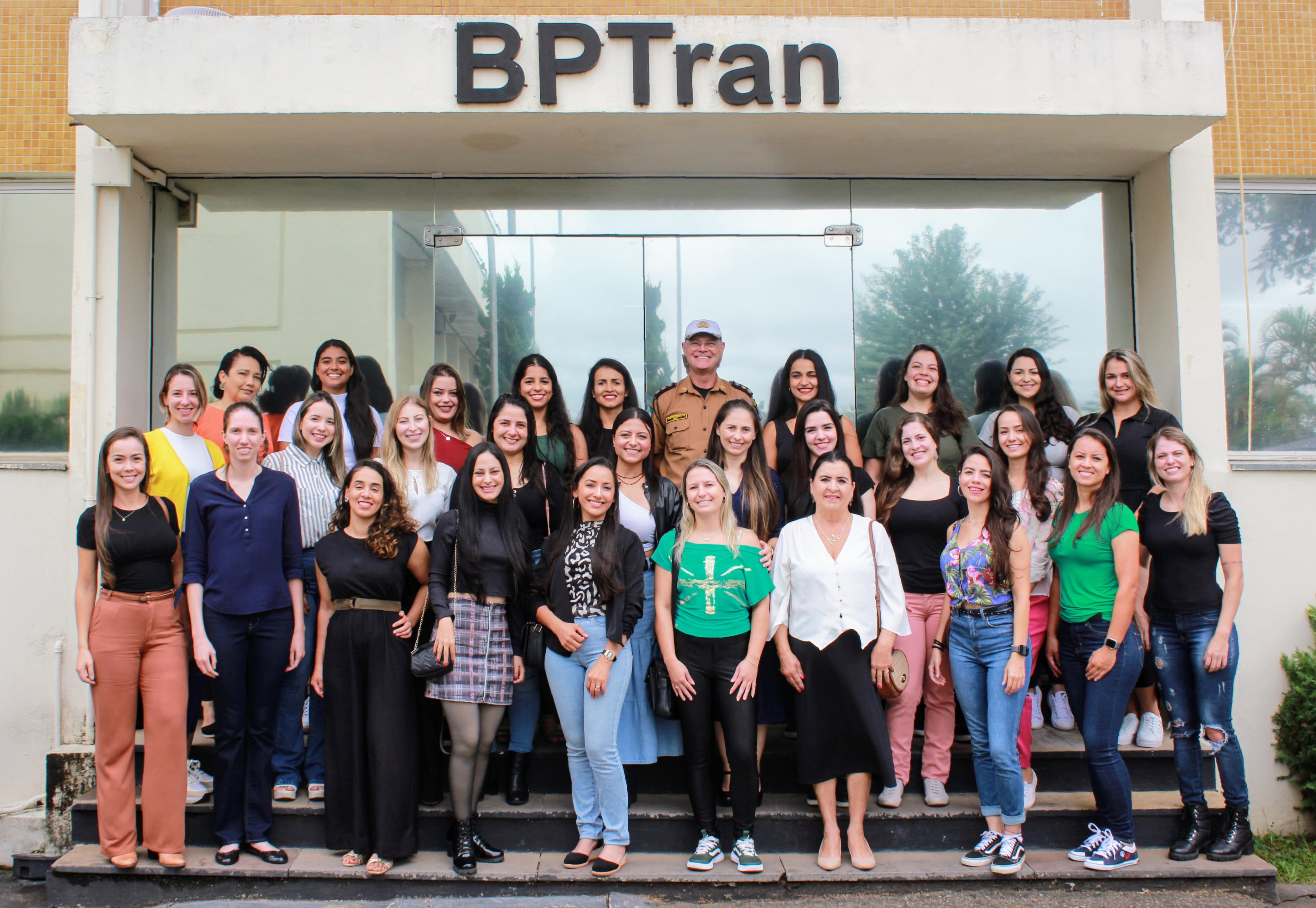 BPTRAN homenageia policiais femininas no dia Internacional da mulher