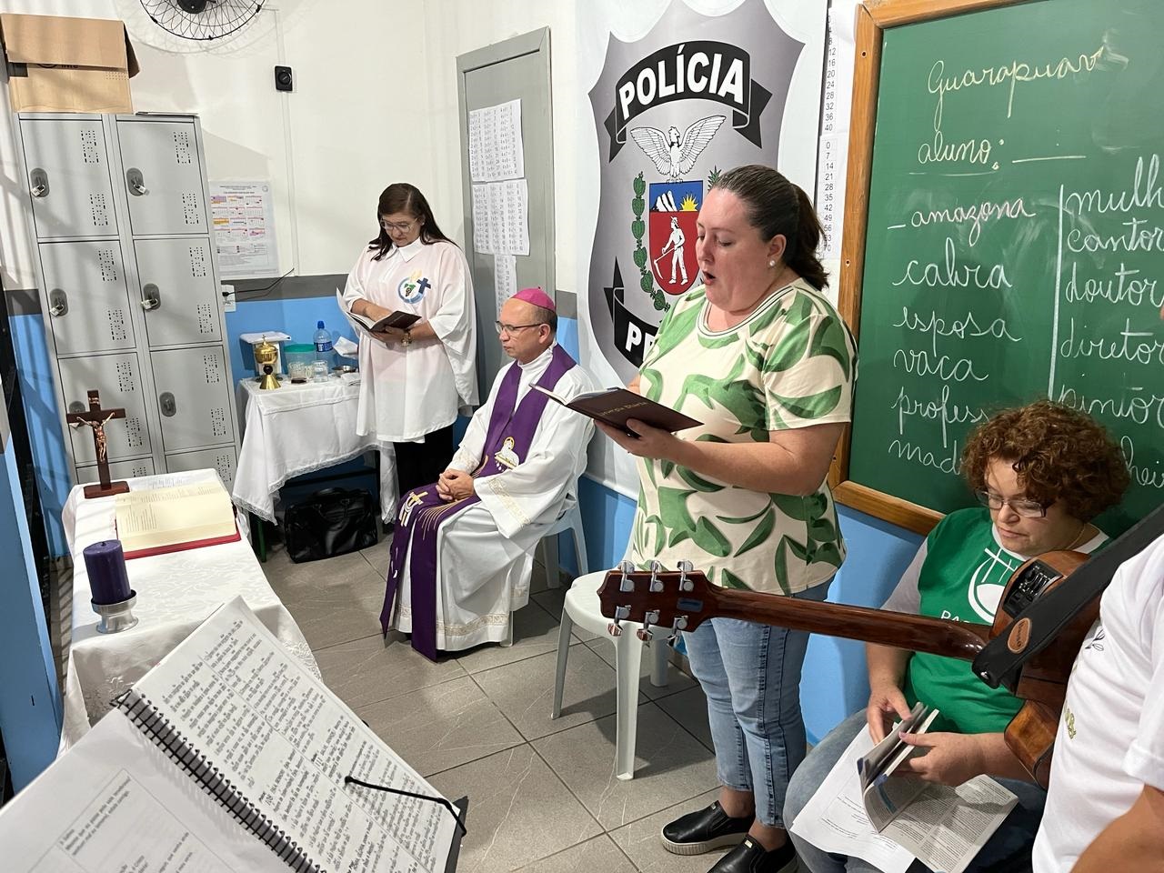 Polícia Penal e Pastoral Carcerária intensificam atendimentos religiosos em unidades prisionais de Guarapuava