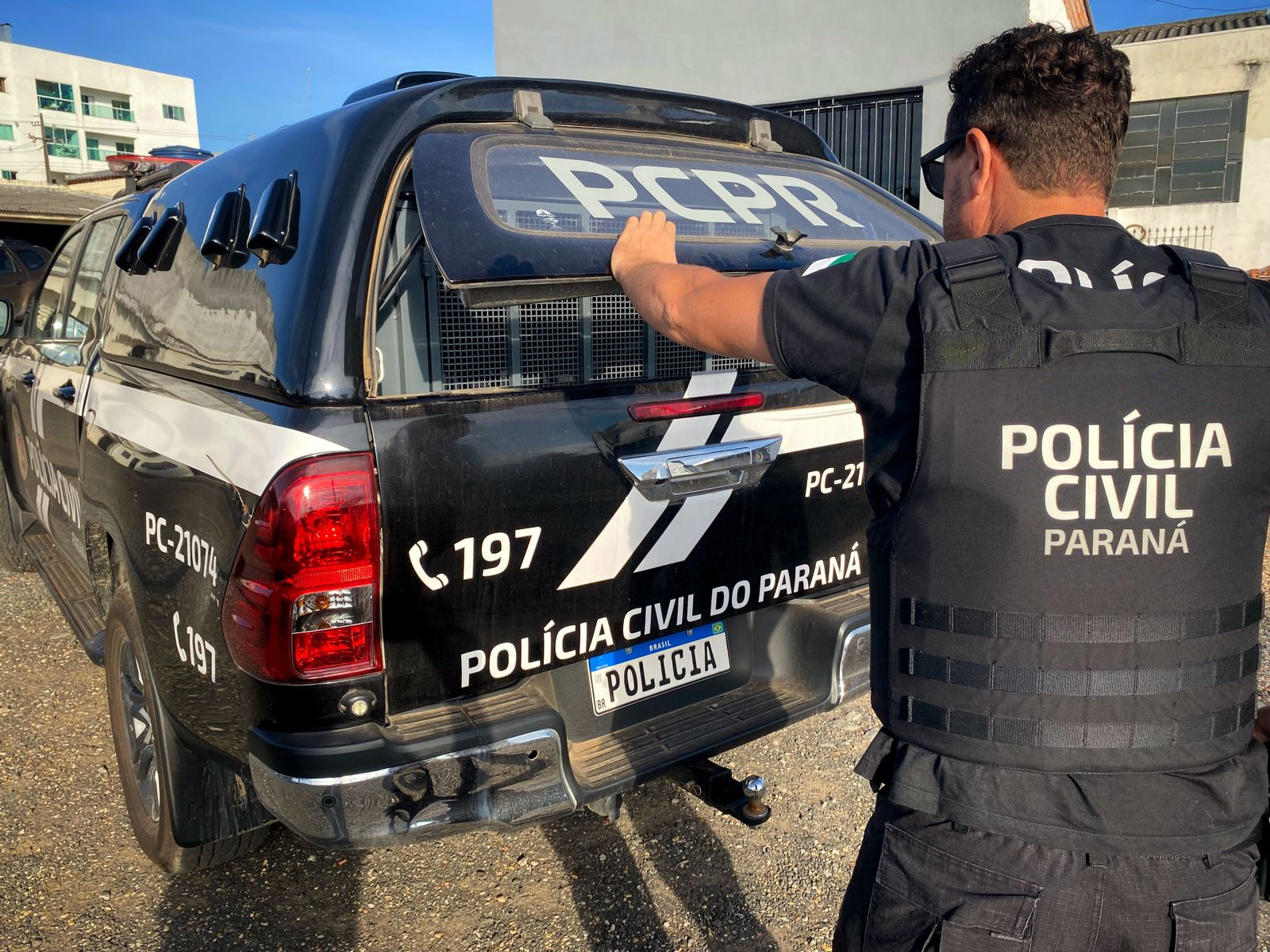 PCPR prende nove pessoas por receptação durante ação contra comércio de cigarros eletrônicos em Curitiba