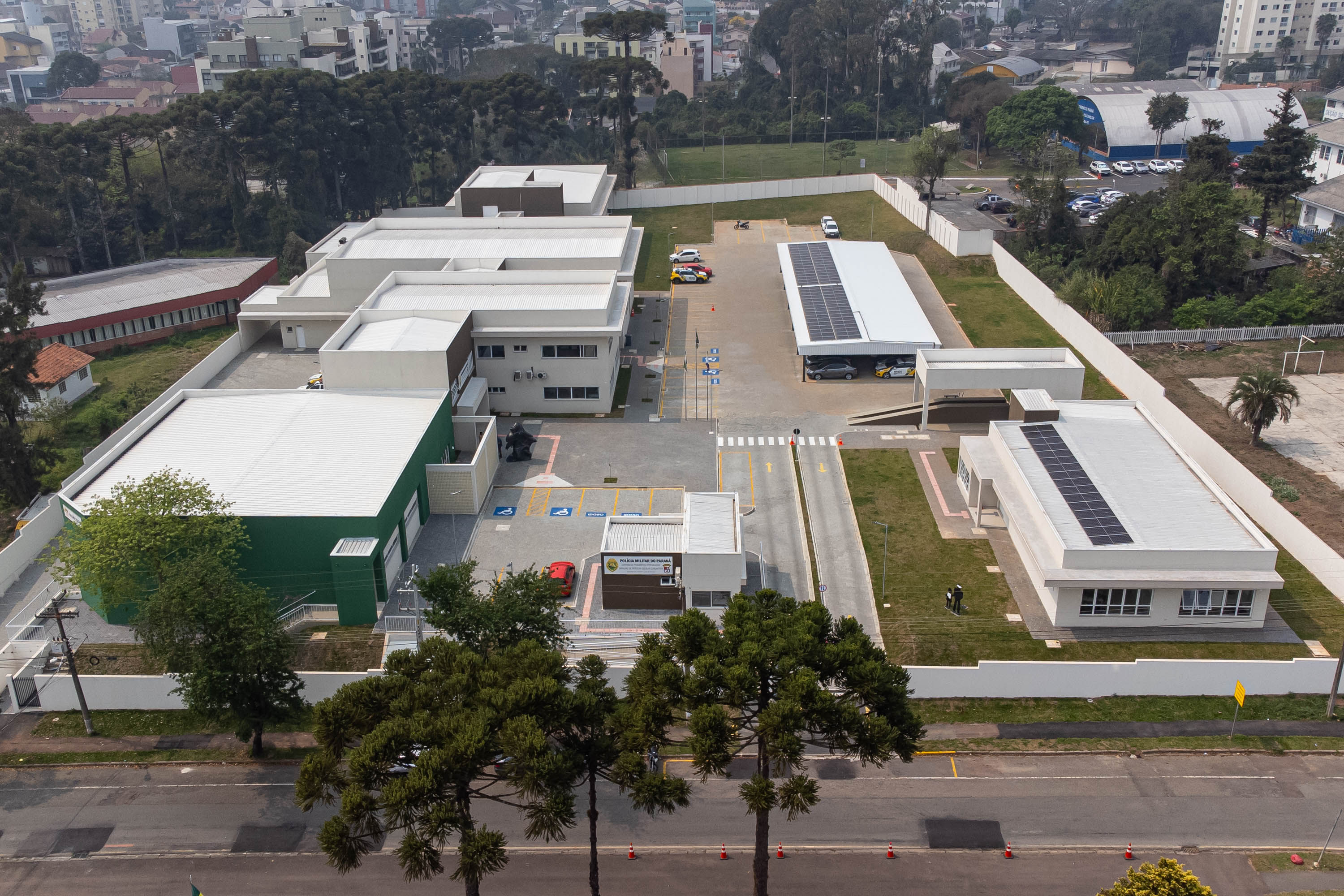 Governador inaugura sede do Batalhão de Patrulha Escolar e entrega 52 viaturas da Rotam