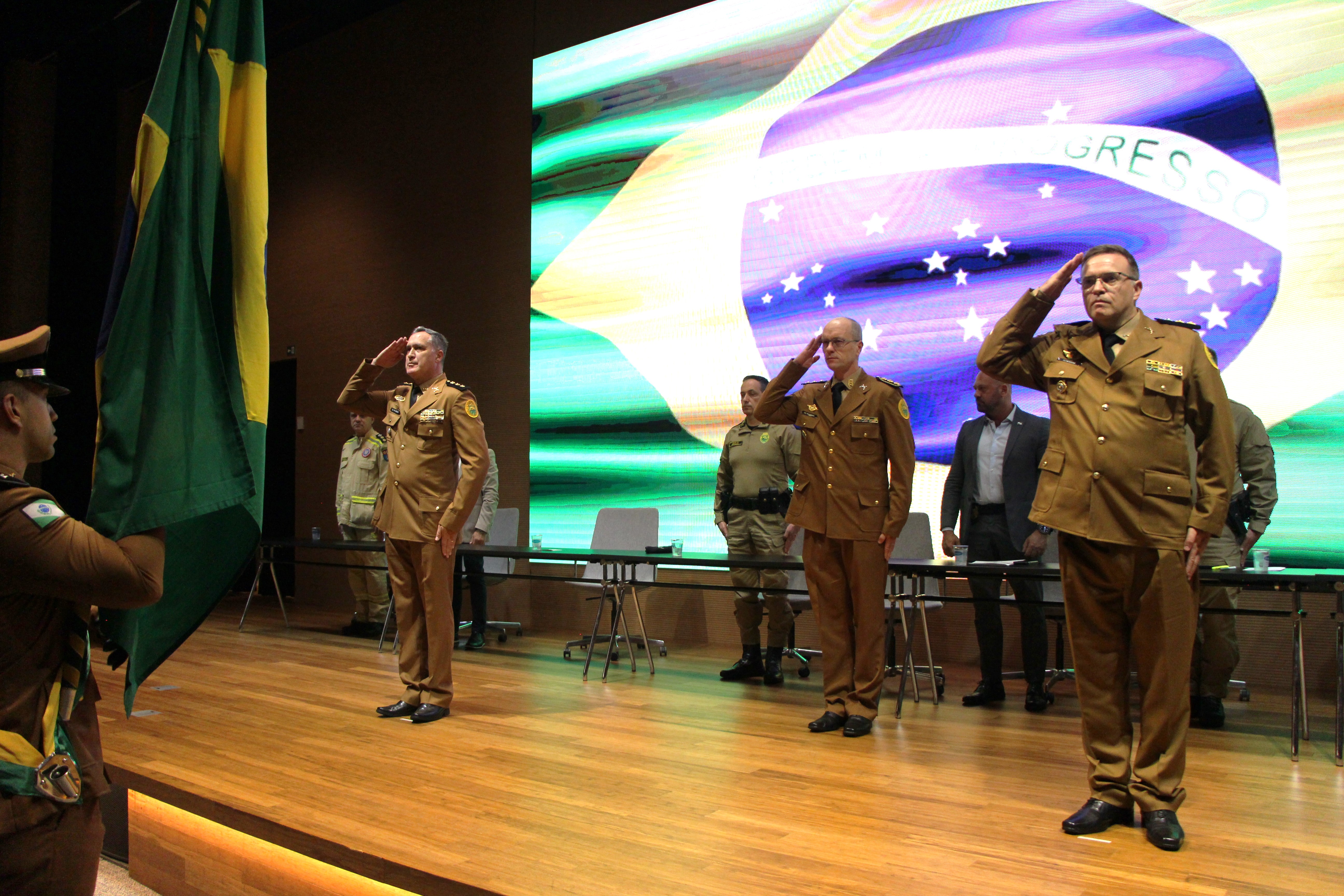 Solenidade marca a de Passagem de Comando do 3º CRPM em Maringá