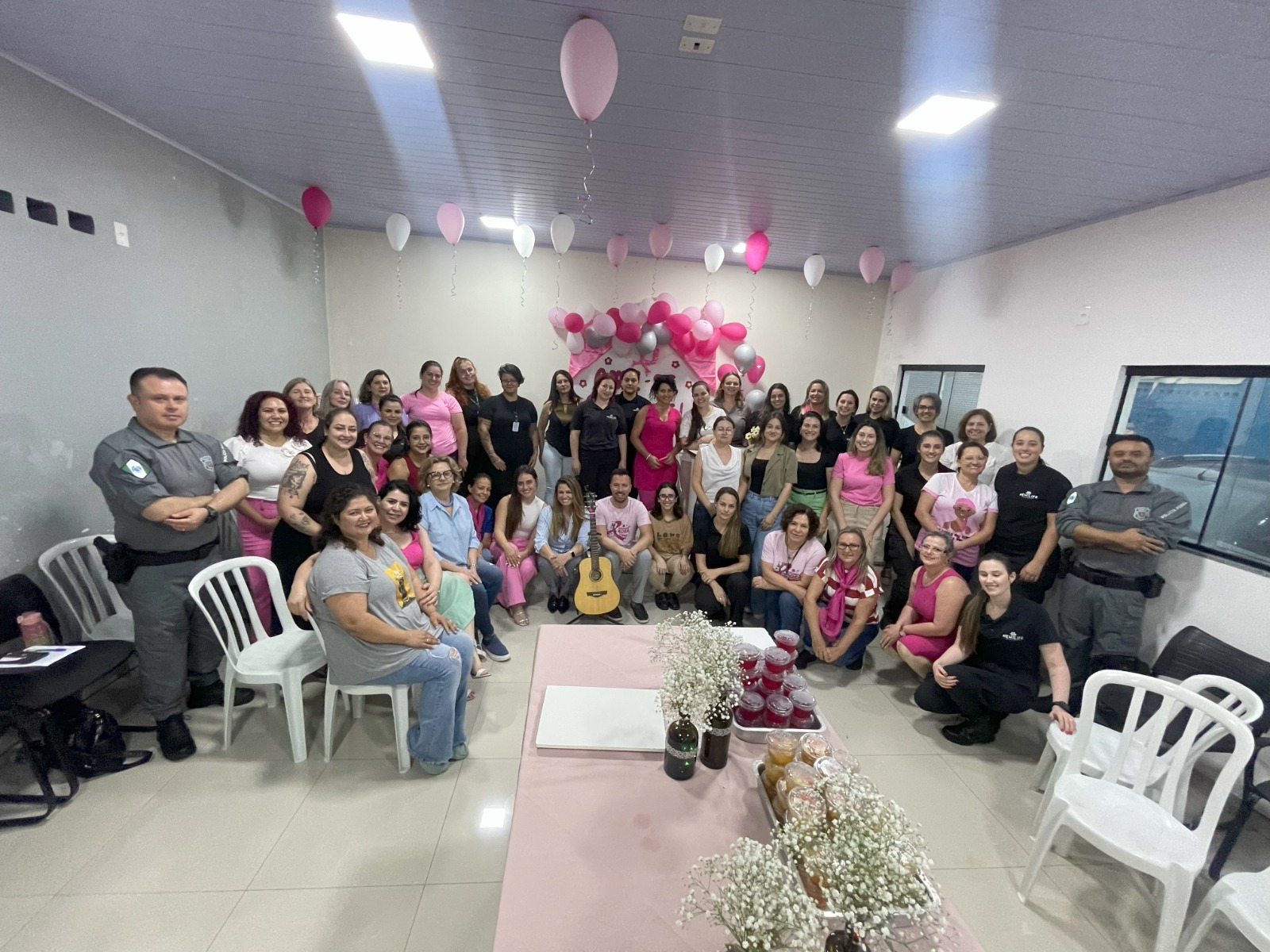 Polícia Penal promove atividades alusivas à campanha do ‘Outubro Rosa’ em unidades penais de Francisco Beltrão e de Dois Vizinhos