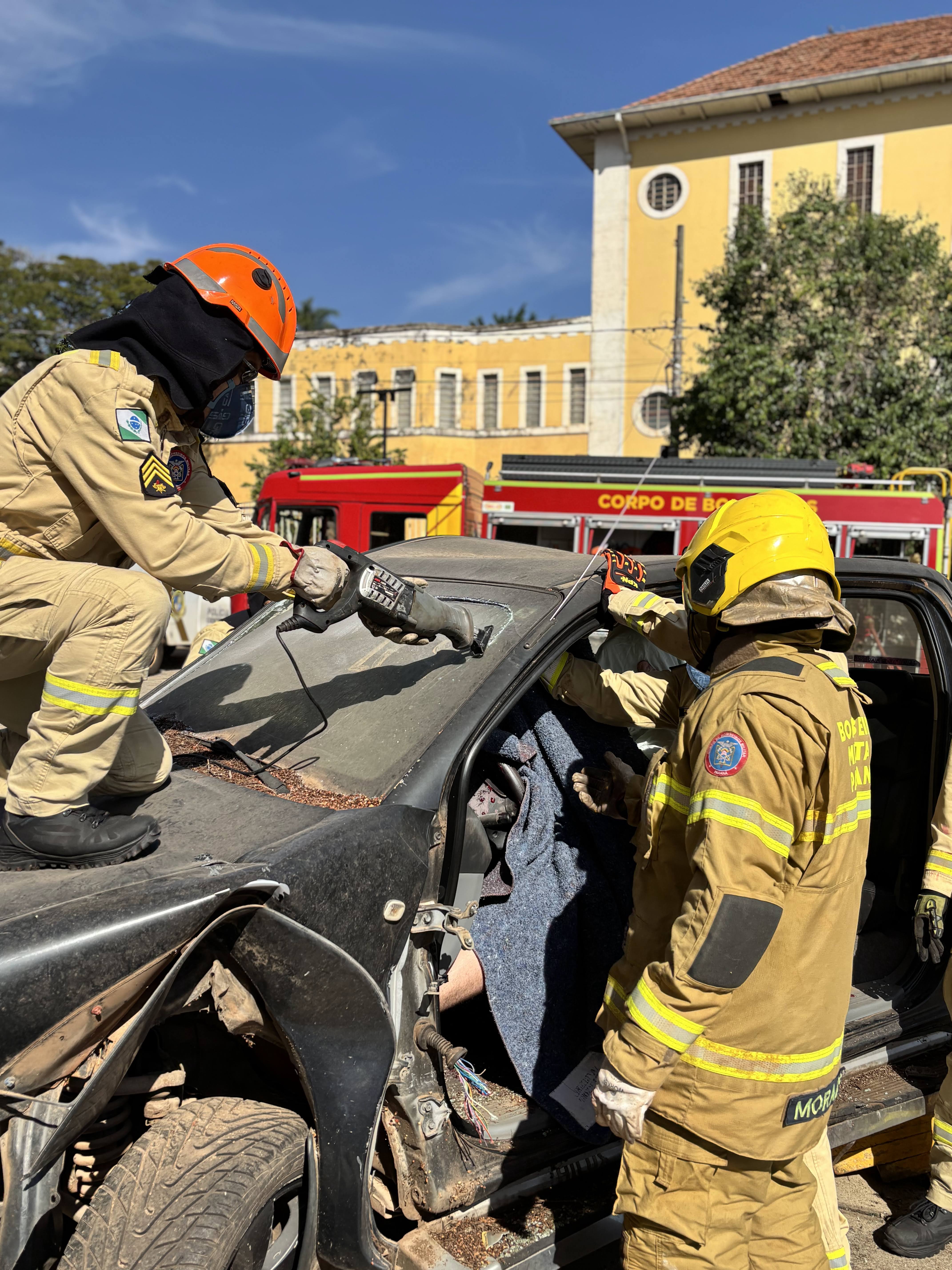 Simulado de Acidente com Múltiplas Vítimas reforça ações do Maio Amarelo em Jacarezinho