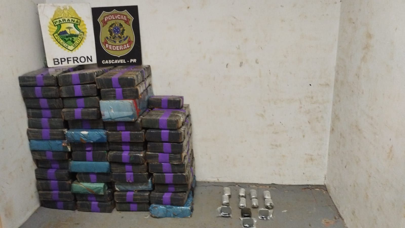 PMPR e PF apreendem 494 quilos de drogas em Diamante do Oeste