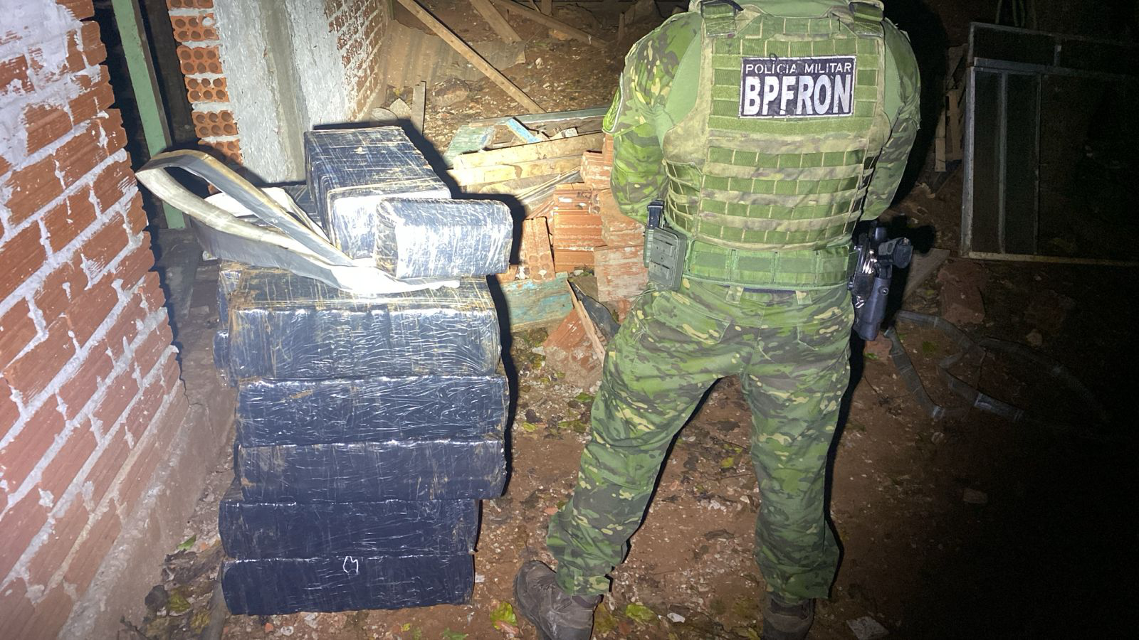 Ação entre PMPR, PCPR e PF apreende meia tonelada de maconha em Foz do Iguaçu