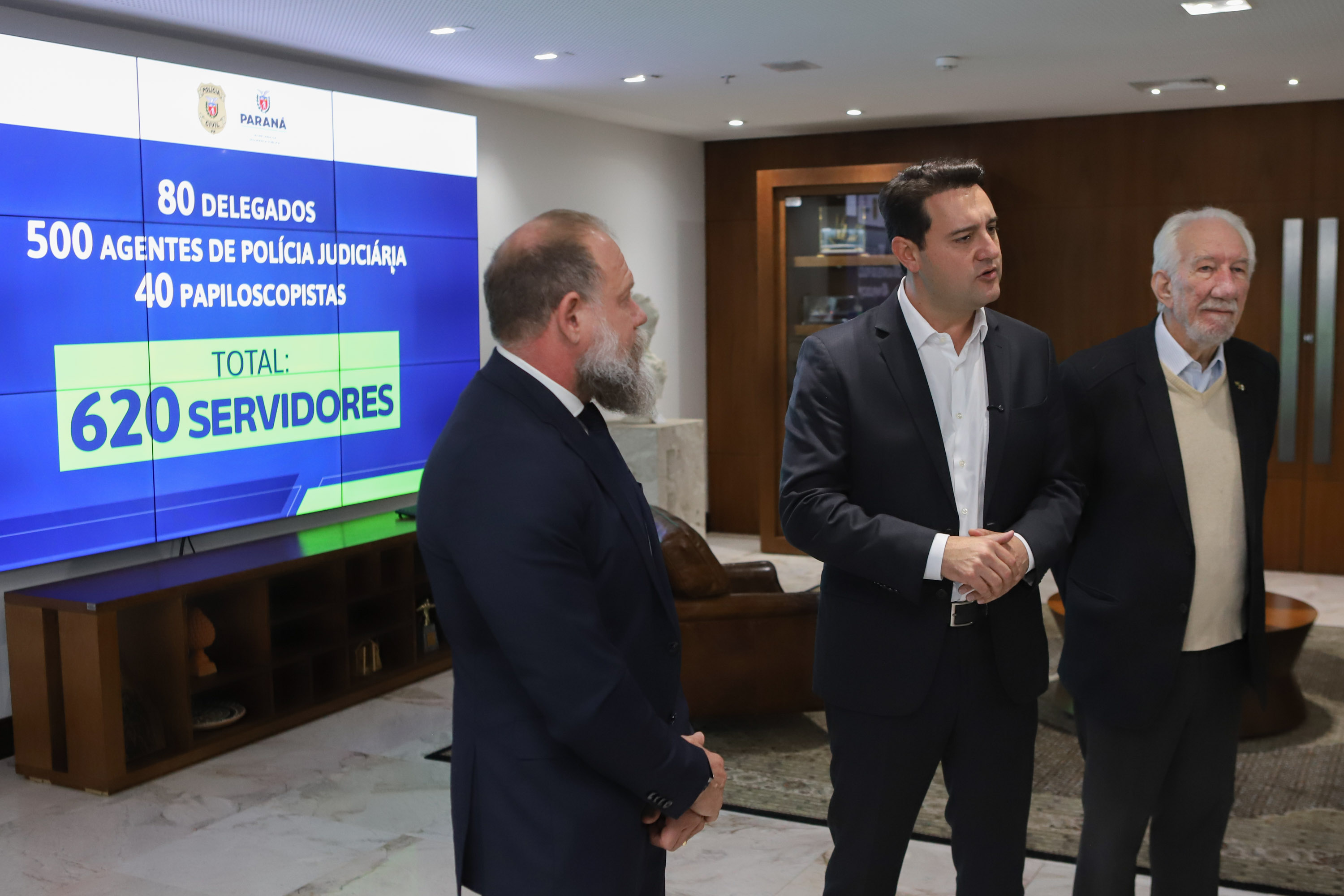 Ratinho Junior anuncia contratação de 620 policiais para reforçar o quadro da Polícia Civil