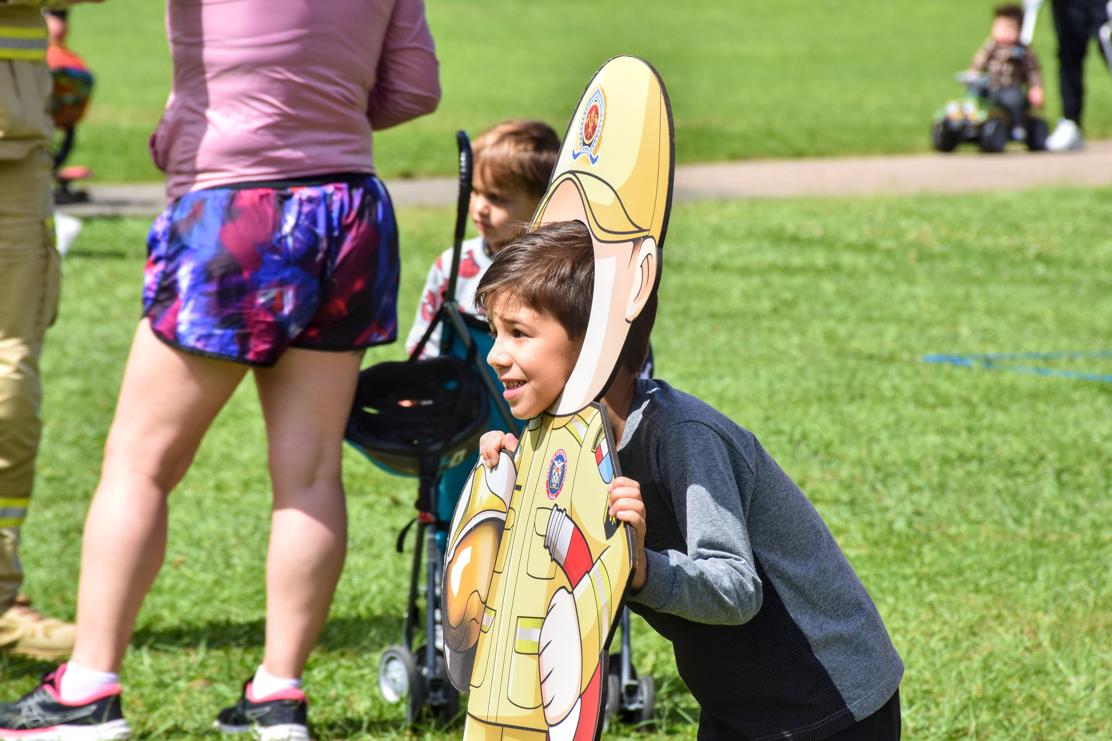 Bombeiros promovem evento para crianças em celebração aos 113 anos da corporação