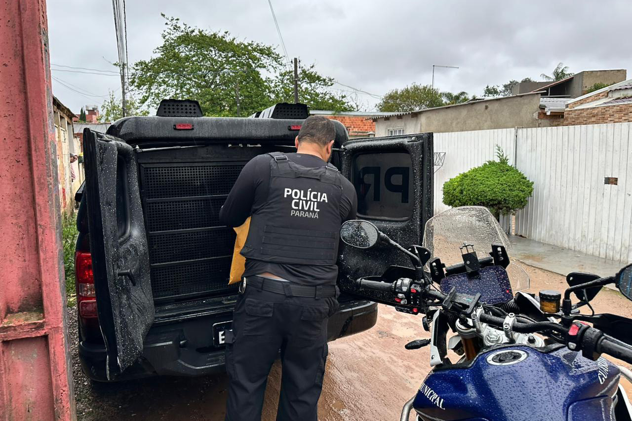Operação prende 25 suspeitos de integrar grupo criminoso em bairro de Curitiba
