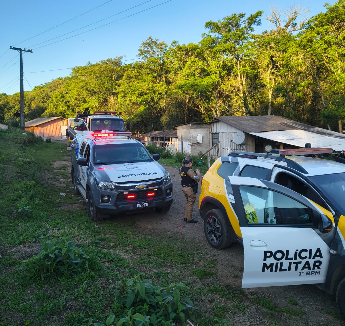 PMPR e PPPR desarticulam oficina clandestina e apreendem motocicletas adulteradas em Ponta Grossa