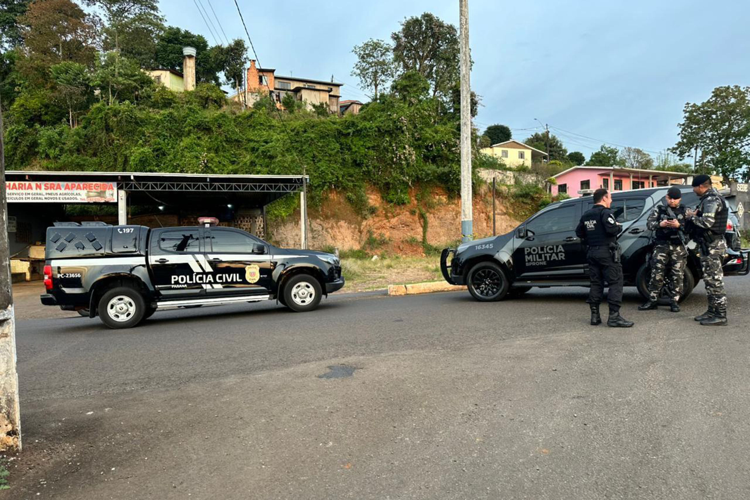 Polícias do Paraná desarticulam grupo criminoso e realizam 43 prisões em nove cidades
